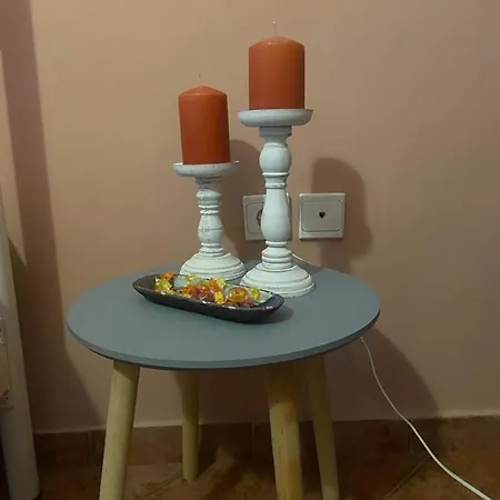 όμορφο, άνετο ζεστά διακοσμημένο Apartment